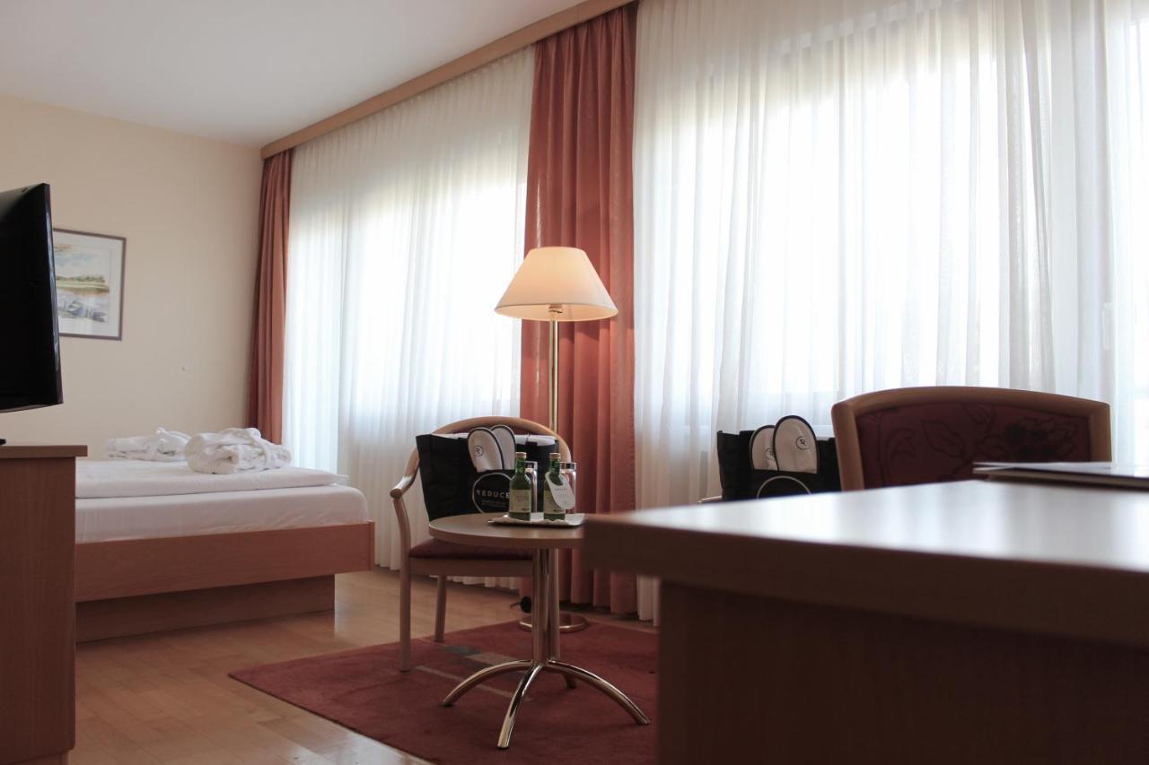Reduce Hotel Vital Бад Татцмансдорф Екстериор снимка