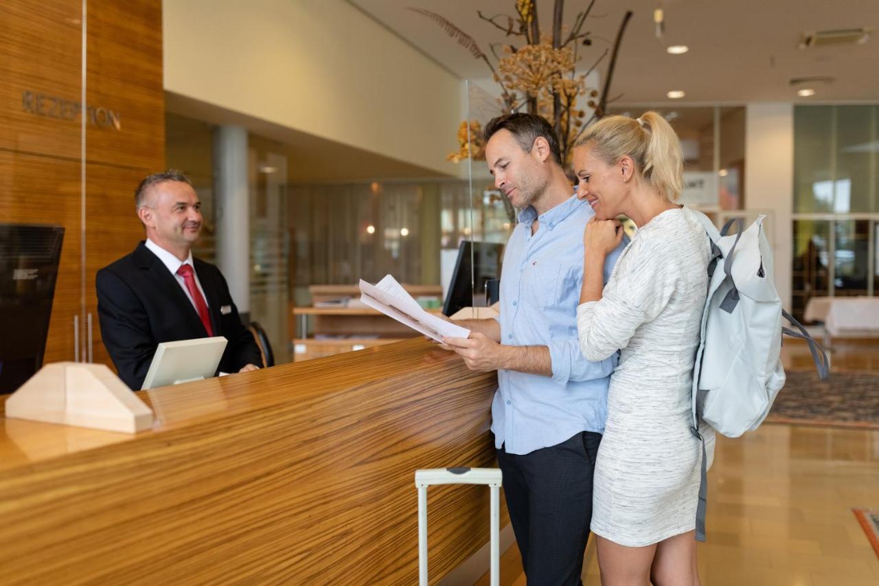 Reduce Hotel Vital Бад Татцмансдорф Екстериор снимка