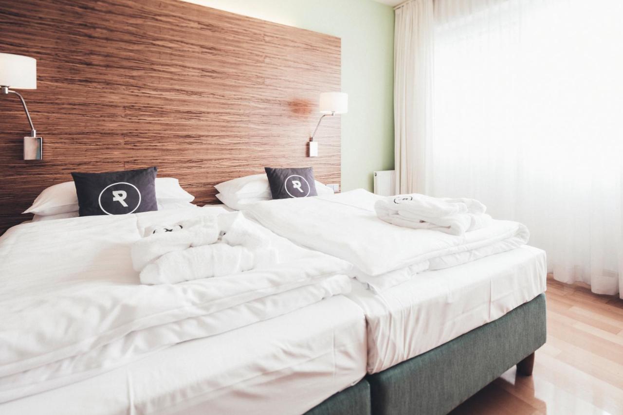 Reduce Hotel Vital Бад Татцмансдорф Екстериор снимка