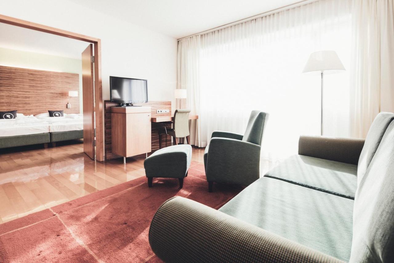 Reduce Hotel Vital Бад Татцмансдорф Екстериор снимка